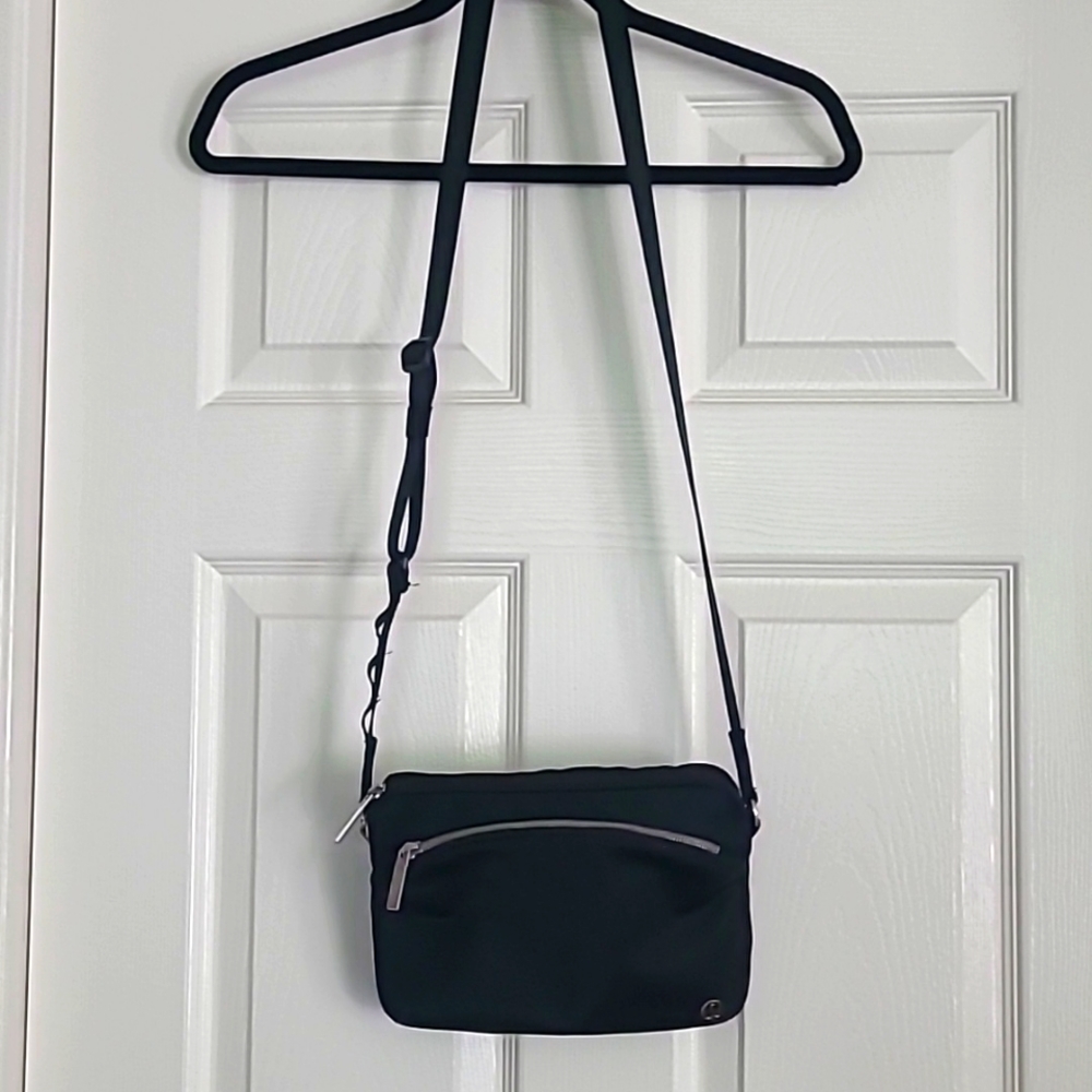 Lululemon crossbody purse